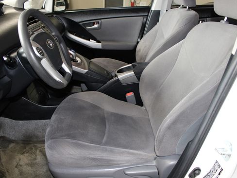 Used 2014 Toyota Prius Two FWD image 22