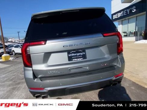 Certified 2025 GMC Yukon XL Denali image 9