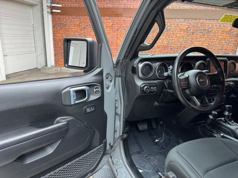 Used 2021 Jeep Wrangler Unlimited Sport image 10