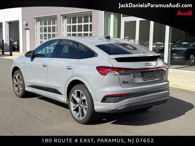 Used 2023 Audi Q4 e-tron Premium Plus AWD/4WD image 4