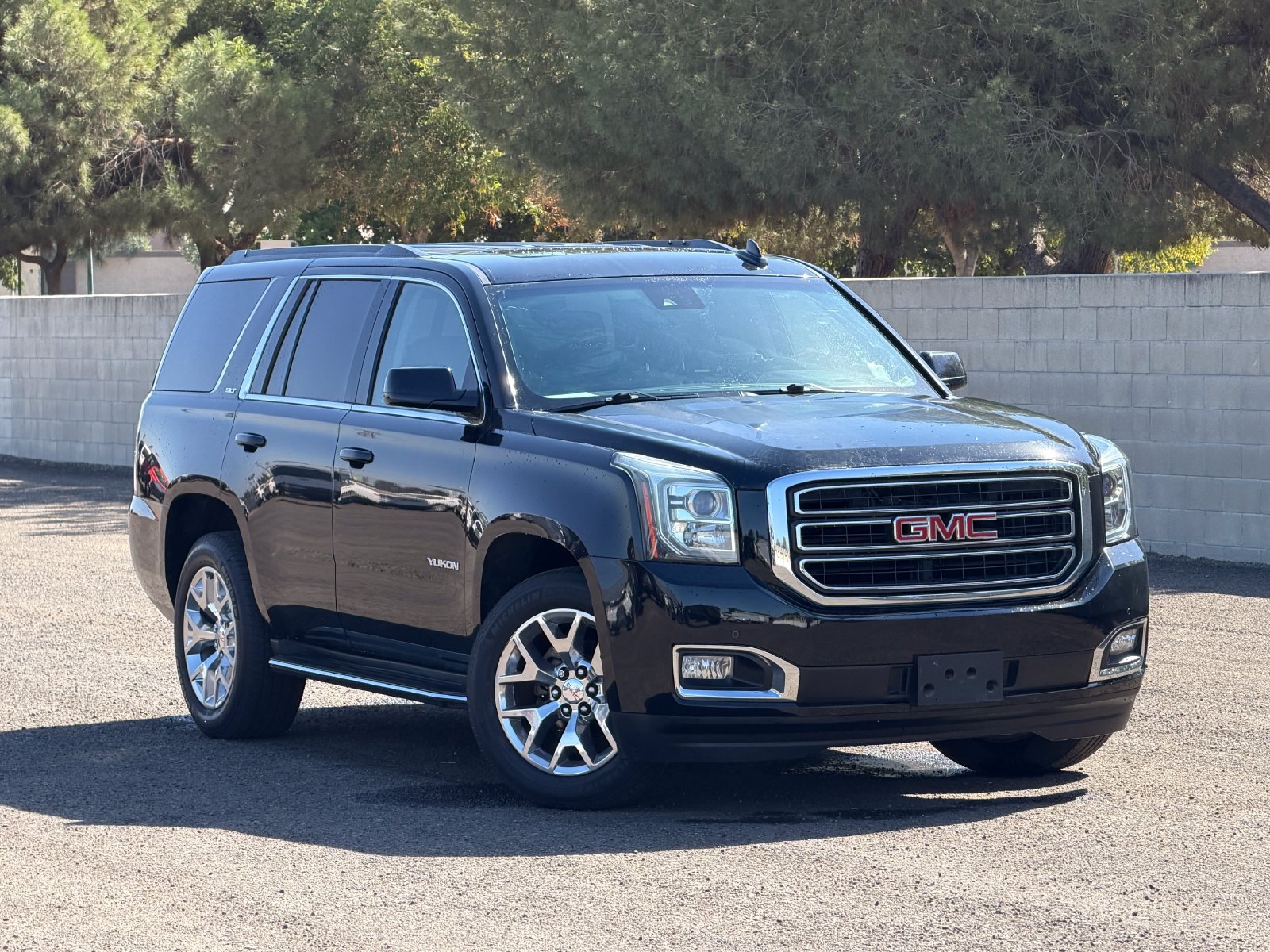 Used 2017 GMC Yukon SLT w/ Open Road Package RWD image 2