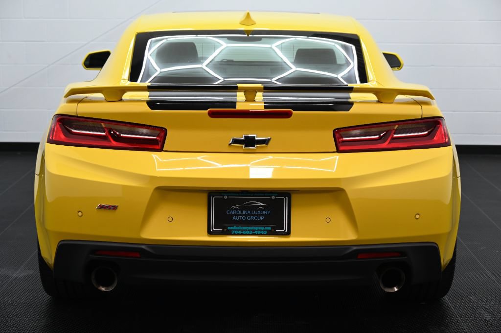 Used 2018 Chevrolet Camaro SS RWD image 4