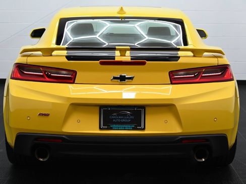 Used 2018 Chevrolet Camaro SS RWD image 4