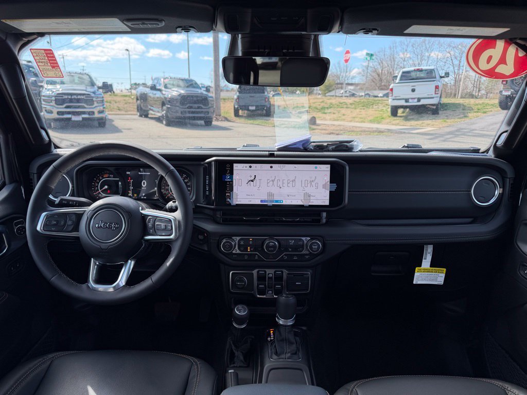 New 2026 Jeep Wrangler Unlimited Sahara AWD/4WD image 41