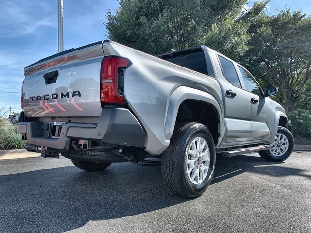 Used 2025 Toyota Tacoma SR w/ SR Upgrade Package AWD/4WD image 8
