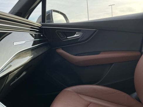 Used 2022 Audi Q7 3.0T Premium Plus w/ Premium Plus Package image 21