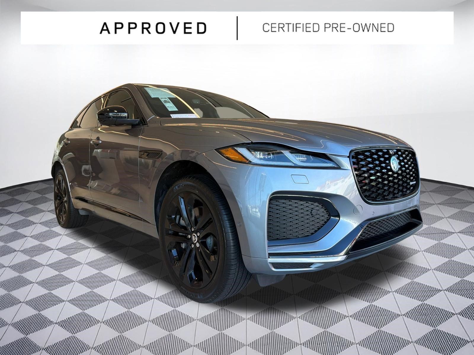 Used 2025 Jaguar F-PACE R-Dynamic S AWD/4WD image 7