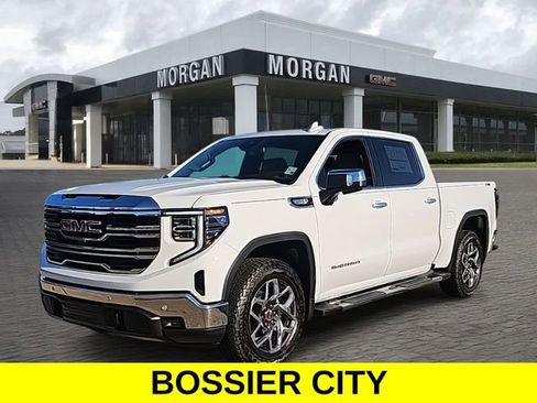 New 2025 GMC Sierra 1500 SLT image 3