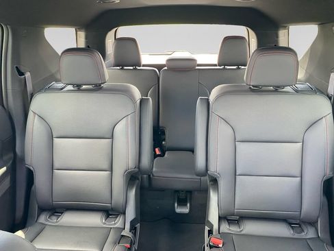 New 2026 Chevrolet Traverse Z71 w/ Enhanced Driving Package AWD/4WD image 30