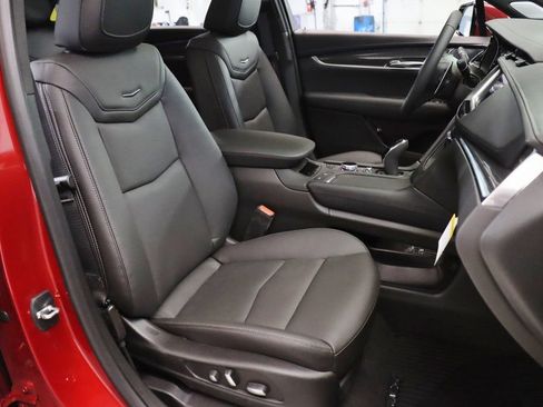 Used 2023 Cadillac XT5 Sportv AWD/4WD image 14
