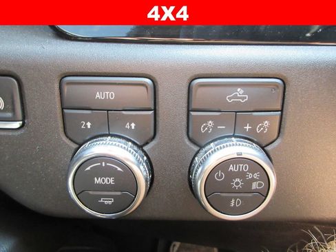 Certified 2025 GMC Sierra 1500 Elevation AWD/4WD image 30