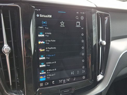 Certified 2023 Volvo XC60 B5 Core w/ Climate Package image 18