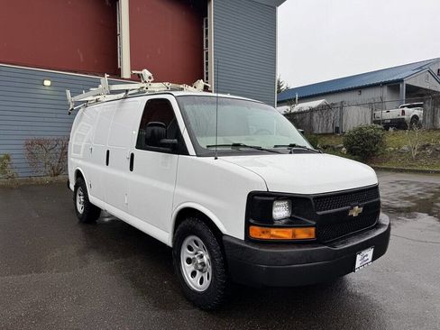 Used 2014 Chevrolet Express 1500 image 4