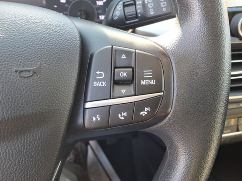 Used 2020 Ford Escape SE image 18