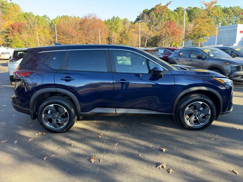 New 2026 Nissan Rogue SV image 8