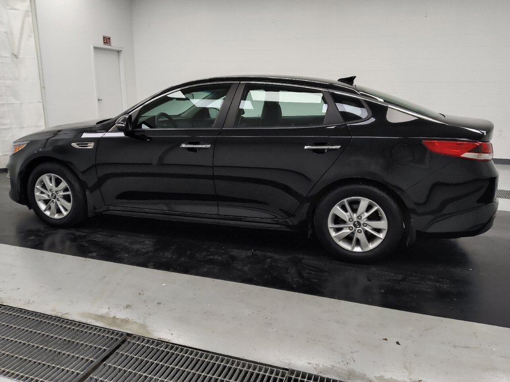 Used 2017 Kia Optima LX FWD image 3