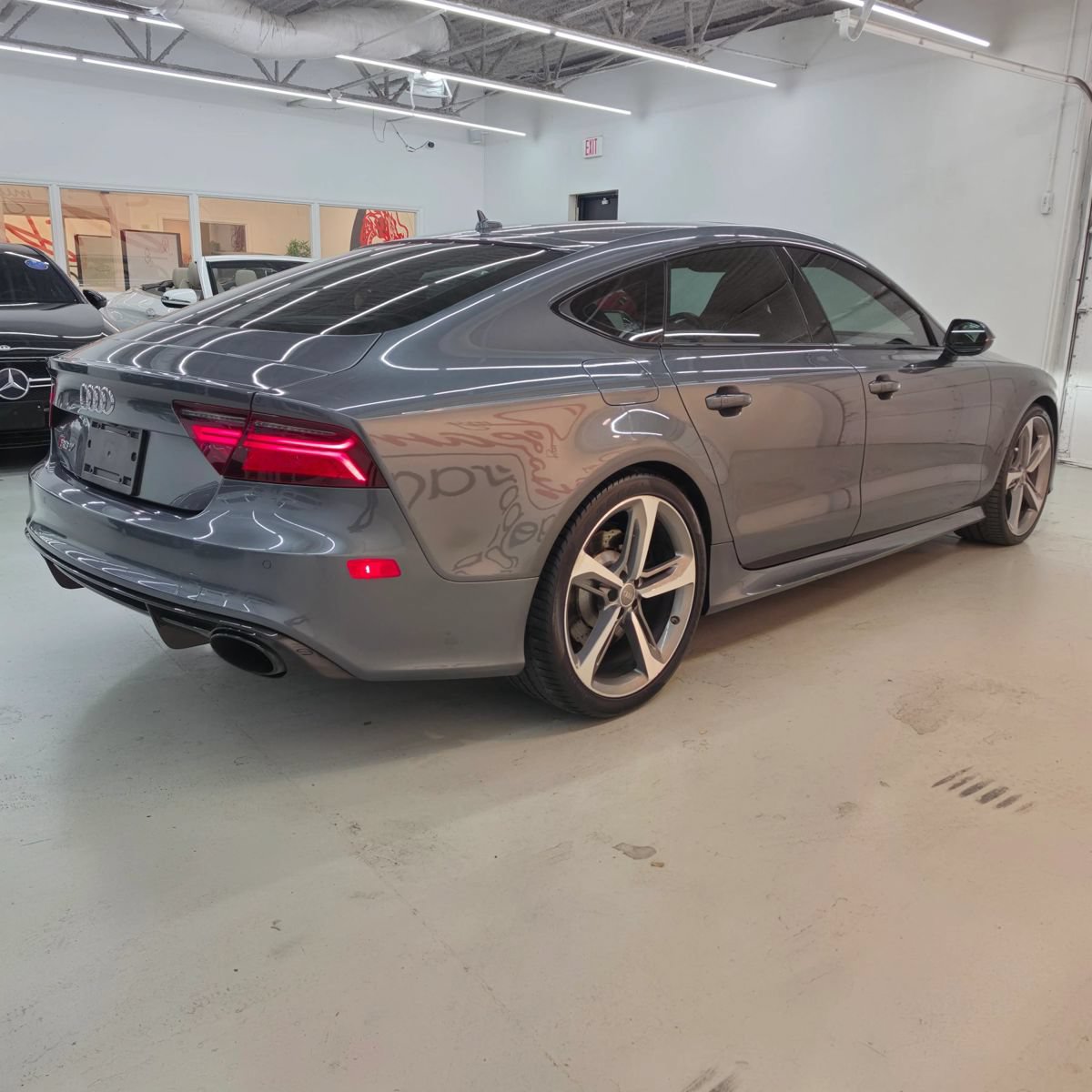 Used 2016 Audi RS 7 Prestige w/ Carbon-Optic Package AWD/4WD image 6