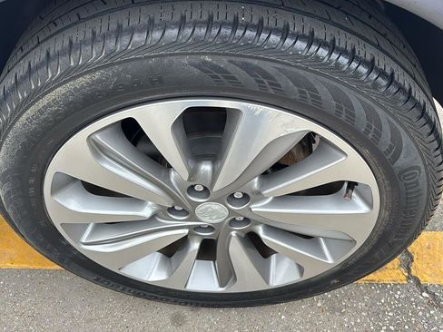 Used 2020 Buick Encore Preferred w/ Safety Package image 11