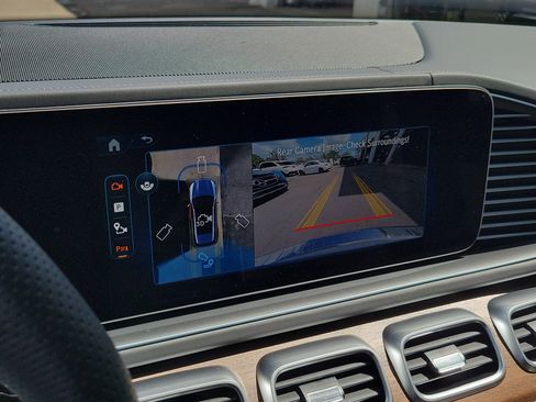 New 2026 Mercedes-Benz GLE 63 AMG S image 32