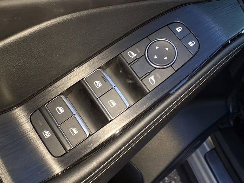 Certified 2023 Nissan Rogue SL w/ SL Premium Package image 20