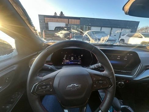Used 2024 Chevrolet Trax RS image 12