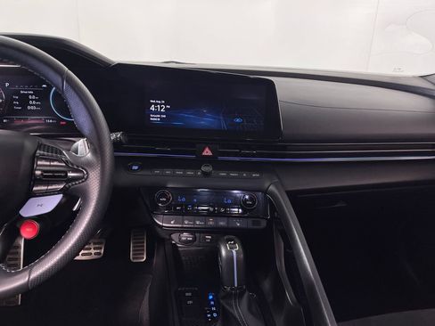 Certified 2022 Hyundai Elantra N FWD image 17