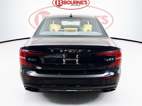 Used 2019 Volvo S60 T6 Inscription image 11