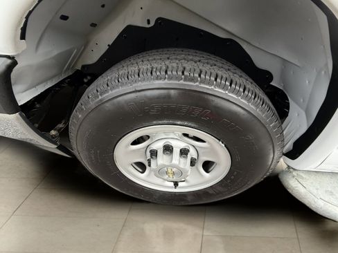 Certified 2024 Chevrolet Express 2500 w/ Driver Convenience Package image 27