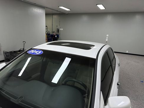 Used 2013 Honda Accord EX image 9