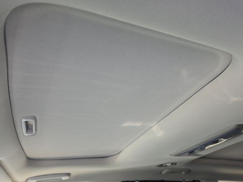 Certified 2025 Kia Telluride SX w/ SX Captain's Chair Package FWD image 24