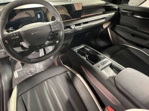 New 2026 Kia EV9 GT-Line AWD/4WD image 3