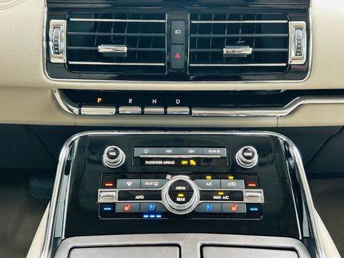 Used 2023 Lincoln Navigator Reserve AWD/4WD image 32