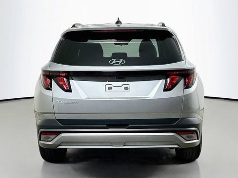 Used 2025 Hyundai Tucson SEL FWD image 6