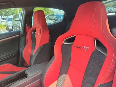 Used 2019 Honda Civic Type R image 17