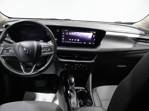Used 2024 Buick Encore GX Preferred AWD/4WD image 16