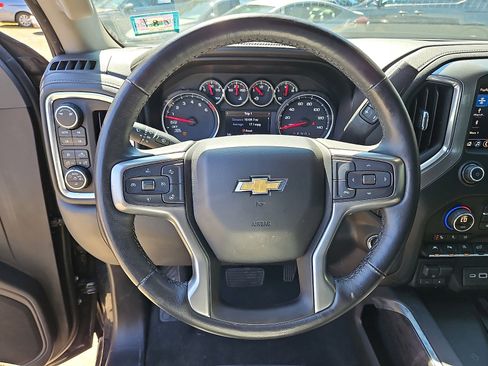 Used 2019 Chevrolet Silverado 1500 LTZ w/ LTZ Premium Package AWD/4WD image 19