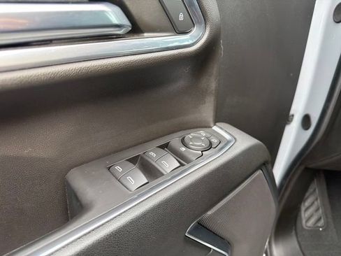 Used 2024 Chevrolet Silverado 1500 LT AWD/4WD image 11