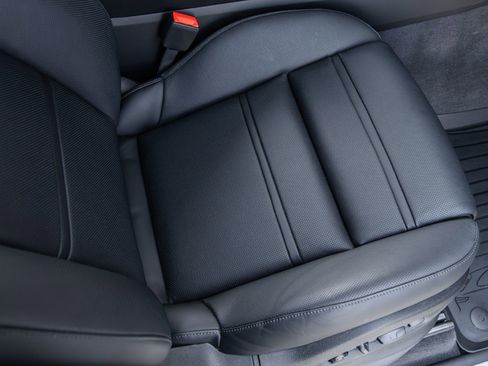 Certified 2026 Porsche Cayenne image 43