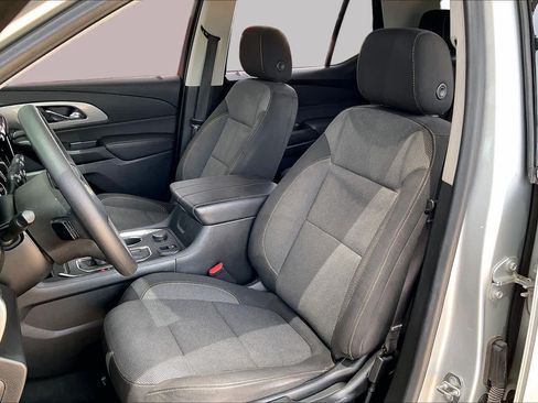 Used 2020 Chevrolet Traverse LS w/ LPO, Blackout Package FWD image 9