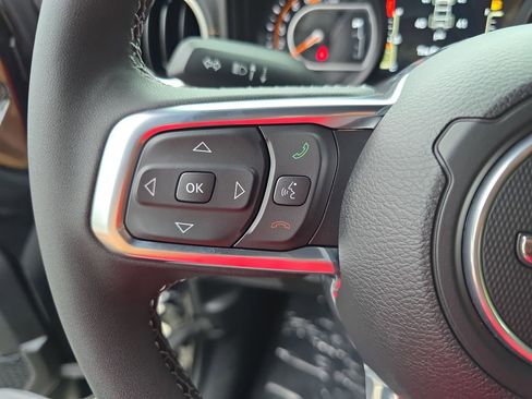 New 2025 Jeep Wrangler Unlimited Sahara AWD/4WD image 16