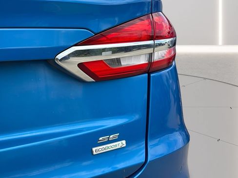 Used 2020 Ford Fusion SE FWD image 5