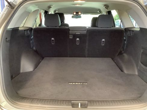 Used 2016 Kia Sorento FWD w/ LX Convenience Package image 13