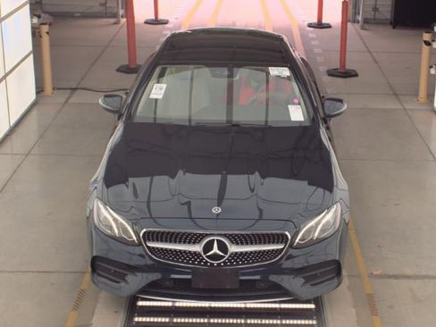 Used 2018 Mercedes-Benz E 400 4MATIC Coupe image 2