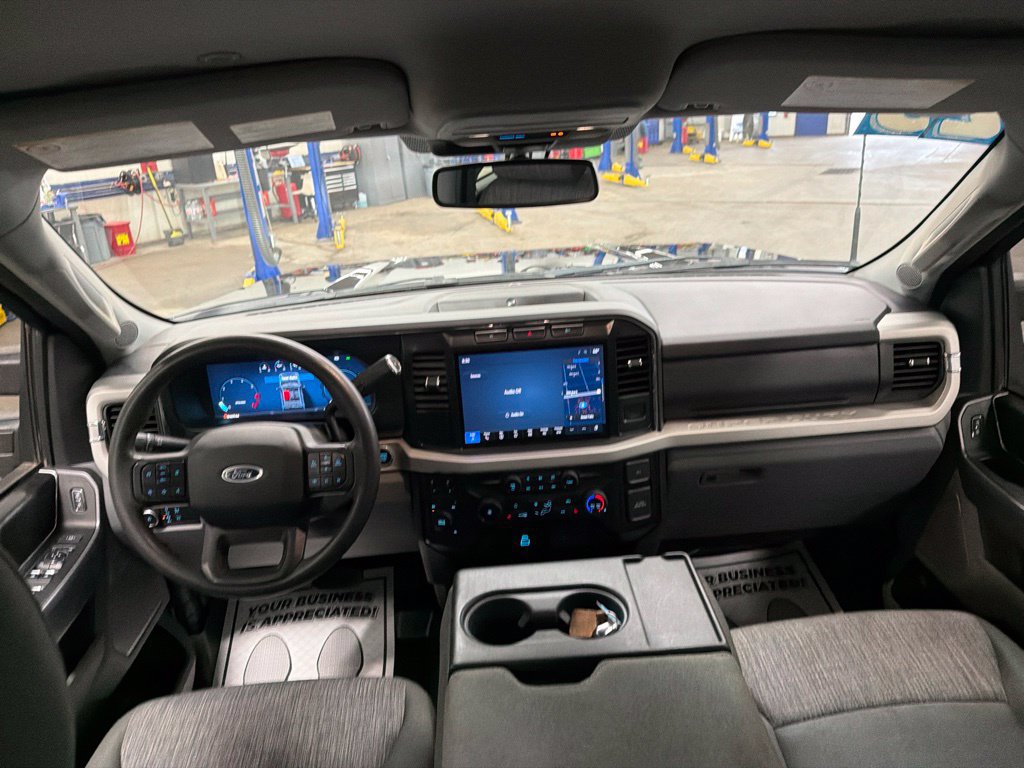 Used 2023 Ford F250 XLT w/ XLT Premium Package AWD/4WD image 15