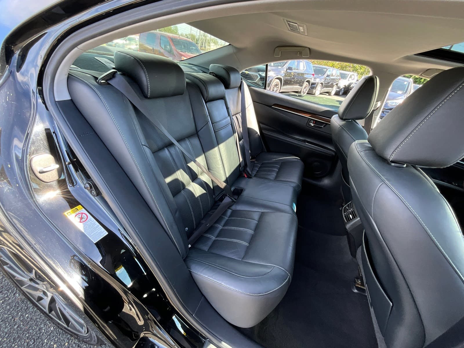 Used 2016 Lexus ES 350 w/ Luxury Package w/Wood Trim FWD image 21