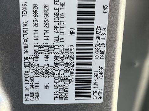 Used 2025 Toyota Sequoia Platinum image 34