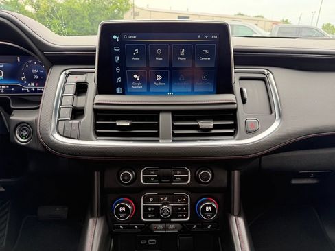 Used 2023 Chevrolet Suburban RST AWD/4WD image 11