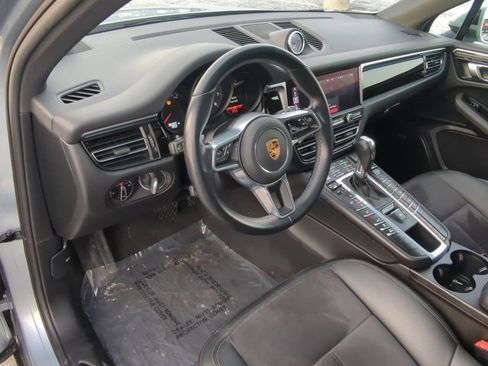 Used 2021 Porsche Macan image 9
