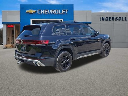 Used 2024 Volkswagen Atlas Peak Edition SEL AWD/4WD image 26