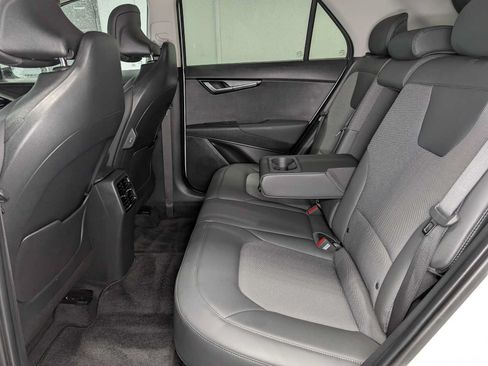 Used 2024 Kia Niro EX FWD image 21